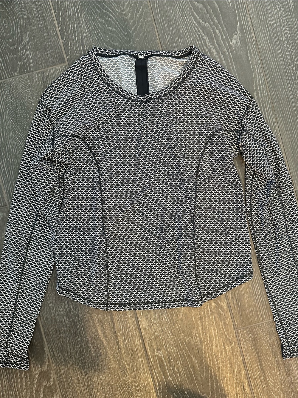 Lululemon workout top
